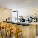 Hotel Garner East By Ihg 4*