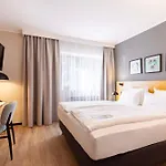 Garner East By Ihg 4*
