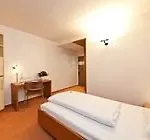 Garner East By Ihg Hotel 4*