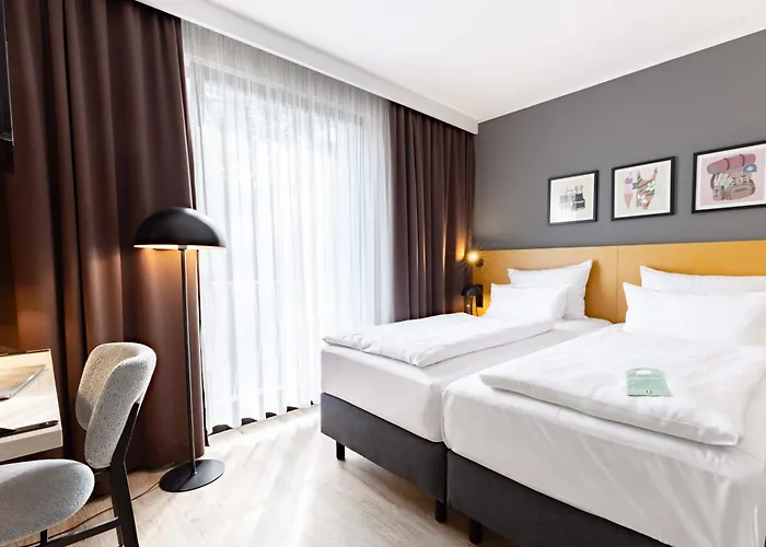 Hotel Garner East By Ihg 4*