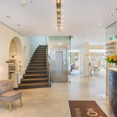 Garner East By Ihg فندق 4*