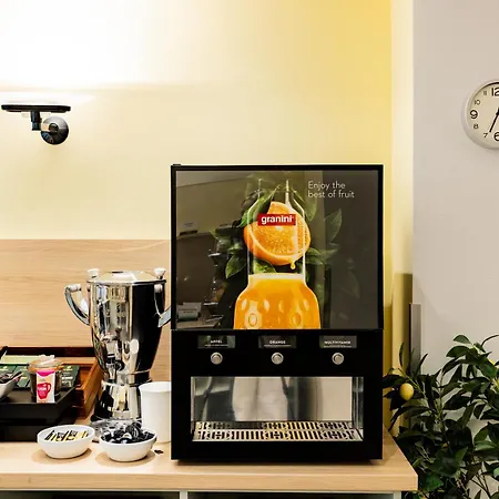 Garner East By Ihg فندق كولونيا