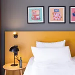 מלון Garner East By Ihg 4*