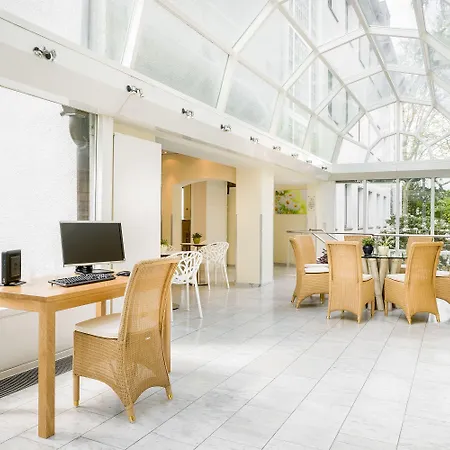 Garner East By Ihg 4* קלן