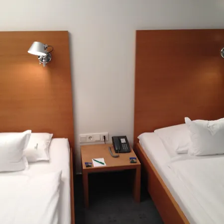 Garner East By Ihg 4*