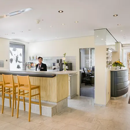 Garner East By Ihg מלון 4*