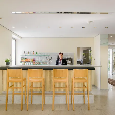 Garner East By Ihg קלן