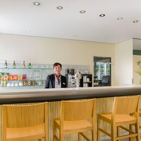 Garner East By Ihg מלון 4*