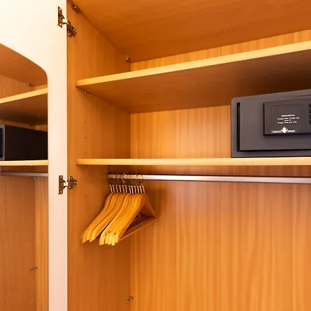 Garner East By Ihg Hotel