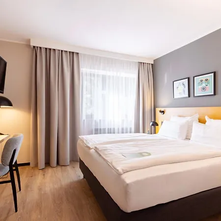 Garner East By Ihg 4*