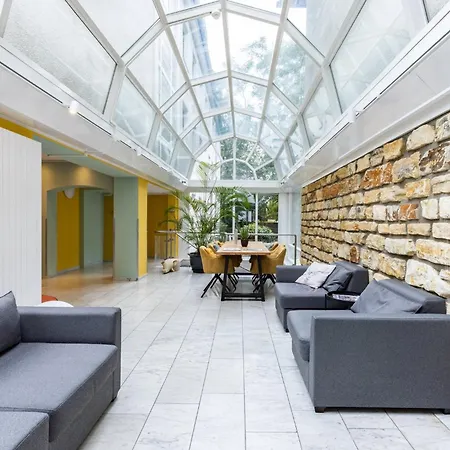 Hotel Garner East By Ihg 4*