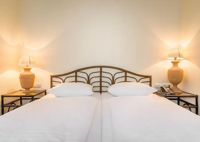 Hotel Garner East By Ihg