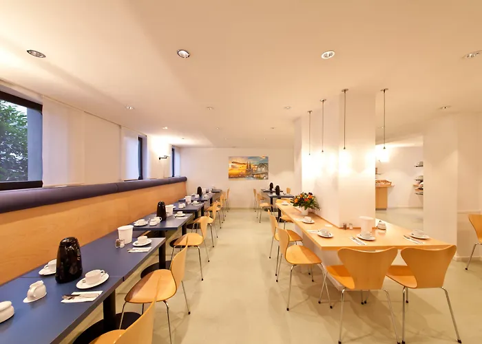 Garner East By Ihg 4* Colonia