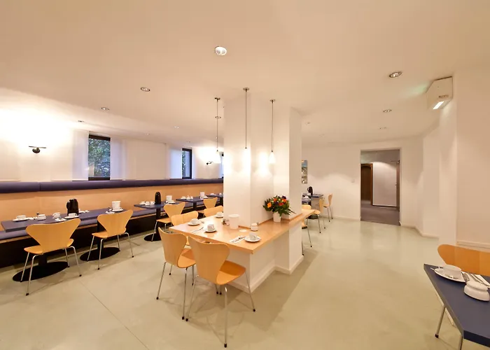 Hotel Garner East By Ihg