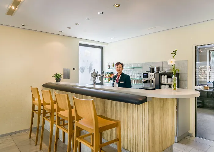 Hotel Garner East By Ihg 4*