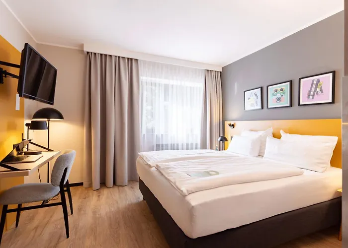 Garner East By Ihg 4*