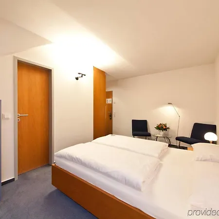 Garner Hotel Cologne East Кёльн