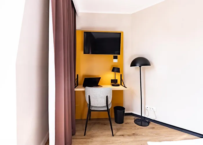 Garner East By Ihg 4*